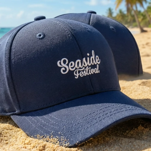 Hochwertig bestickte Caps mit Seaside-Logo – Merchandising von Shirts & Pints